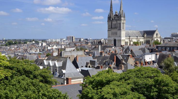 Jusqu’à -15 % sur les prix des maisons : où acheter autour d’Angers ?