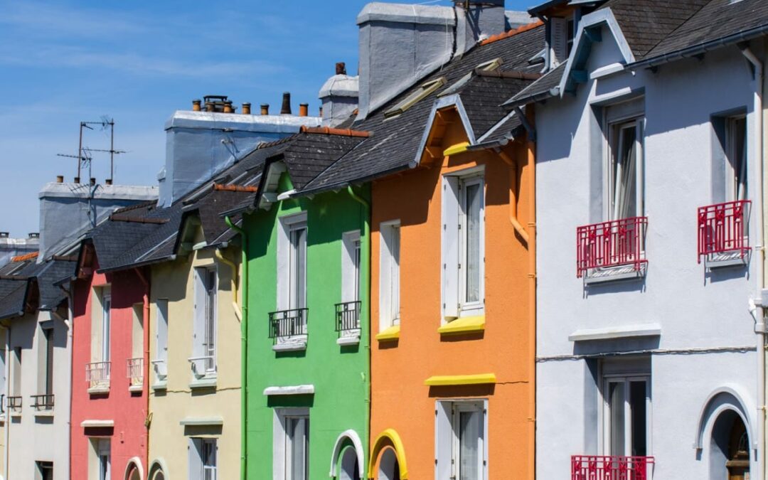 Marché immobilier à Brest : hausse modérée des prix d’achat, stabilité des loyers en octobre 2025