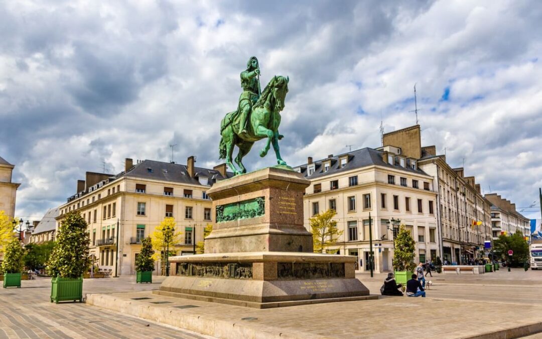 Marché immobilier à Orléans : évolution contrastée entre septembre et octobre 2025