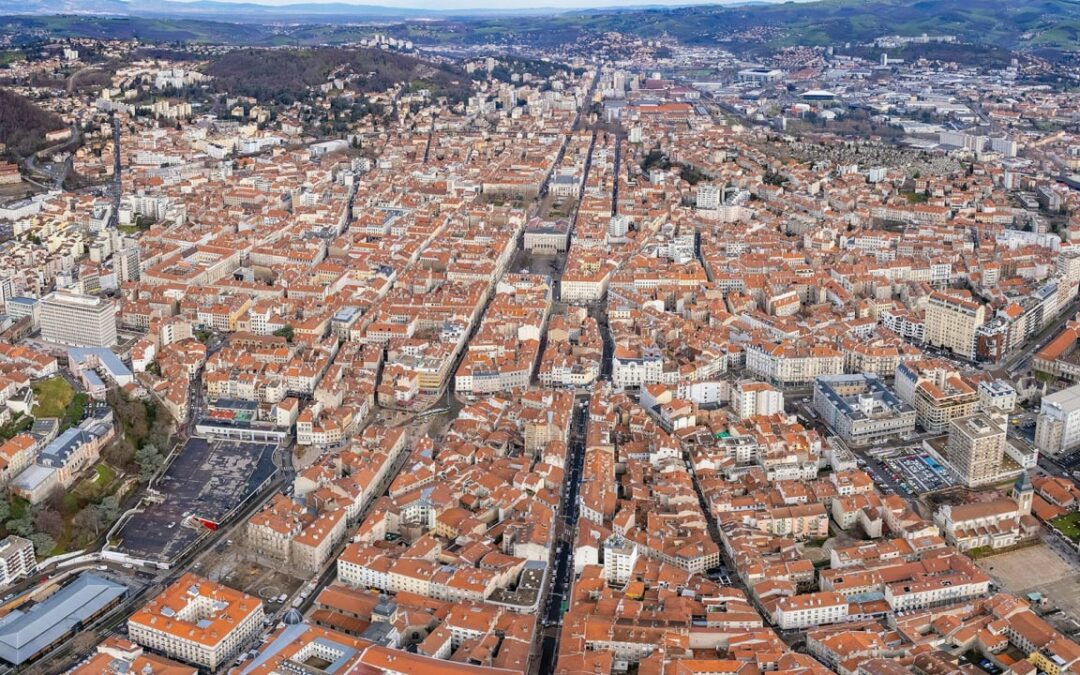 Marché immobilier à Saint-Étienne : hausse modérée des prix en novembre 2025