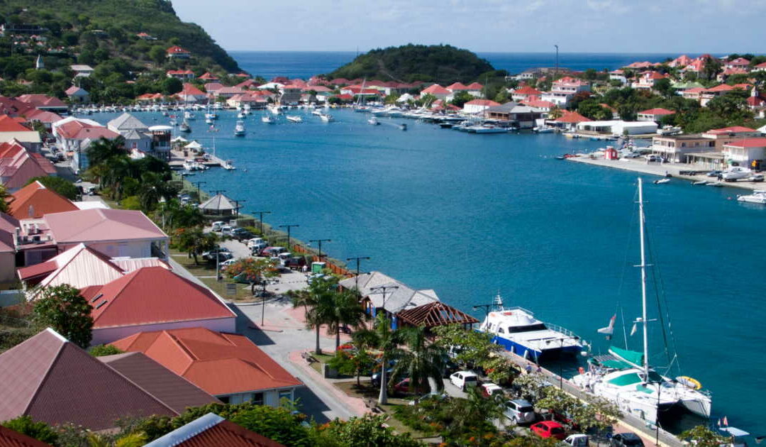 Jusqu&rsquo;à 50 000 euros/m2 : sur cette île française, l&rsquo;immobilier bat des records