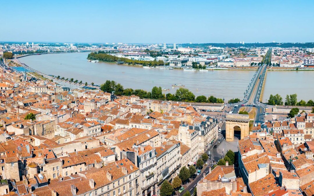 Bordeaux : les prix baissent encore de 5,3 % en un an, un quartier tombe sous les… | PAP